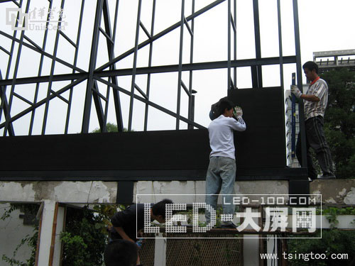 紫光25平米LED電子顯示屏亮相紫竹院公園