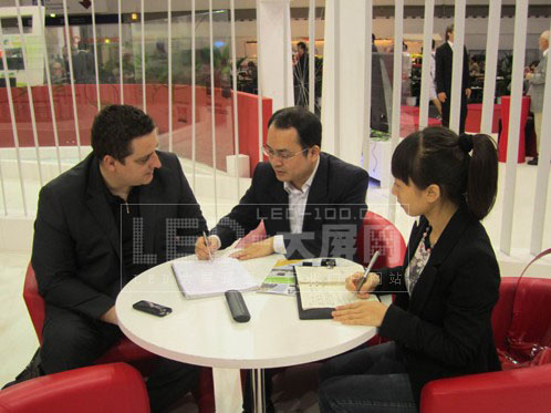 L<a href=http://www.saemoetchemins.com target=_blank>led@ʾ</a>푵IFAչ