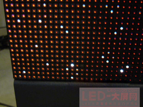 Hibino發(fā)布采用JVC技術3D <a href=http://www.saemoetchemins.com target=_blank>led顯示屏</a>