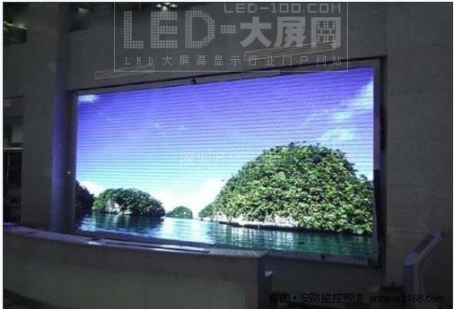 怎樣選購LED<a href=http://www.saemoetchemins.com/company/quancaise.htm target=_blank>全彩顯示屏</a>的規格?