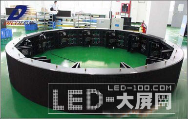 德彩光電360°圓柱形顯示屏遠銷越南