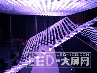 星光承建世博部分高科技含量的重要工程