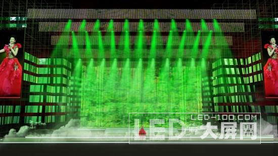 LED點亮宋祖英上海音樂會