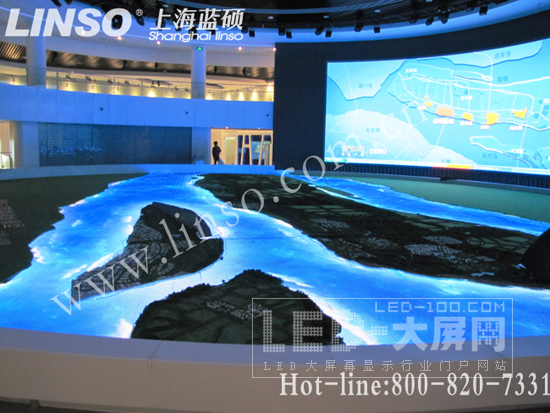 上海藍碩為崇明<a href=http://www.szzs360.com/csgh/ target=_blank>規劃展示館</a>打造的LED水紋屏精彩亮相